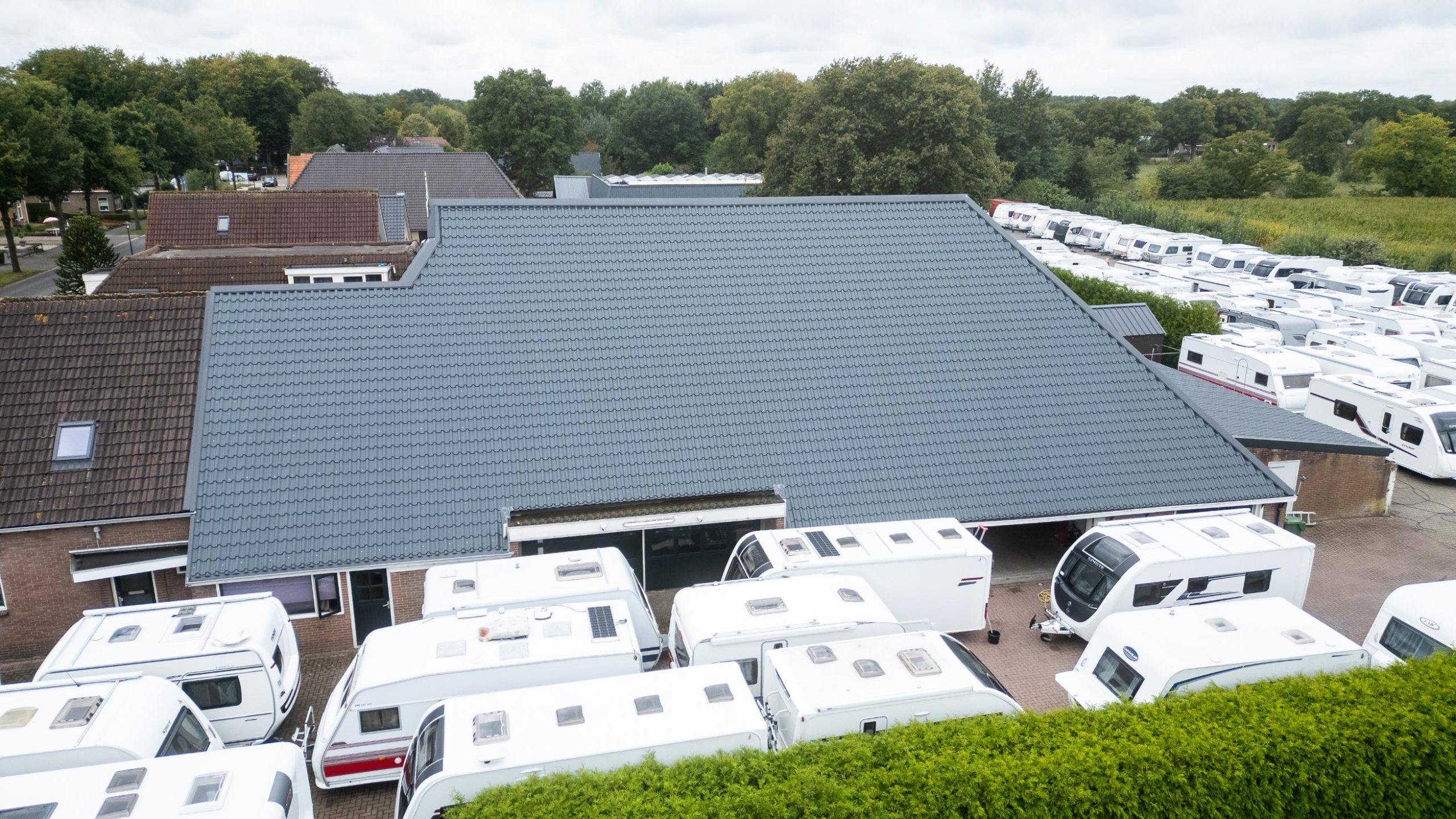 Geisoleerde dakpanplaat